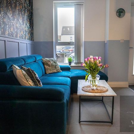 1 Bed House At Velvet Serviced Accommodation Swansea With Free Parking & Wifi - Sa1 ภายนอก รูปภาพ